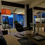 Stylish Loft Downtown